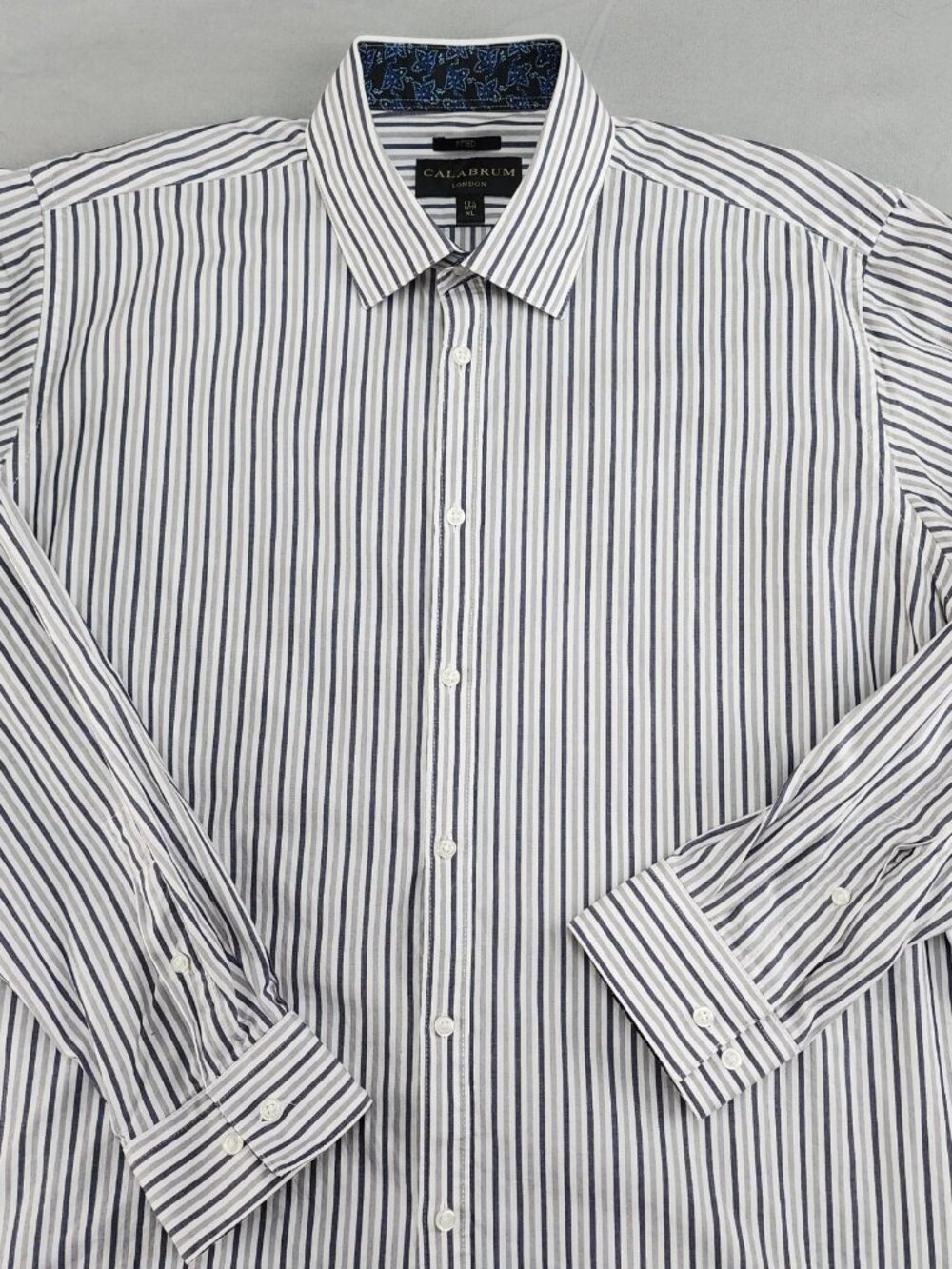 CALABRUM LONDON Men's XL 17.5 Fitted Striped Long Sleeve Dress Shirt